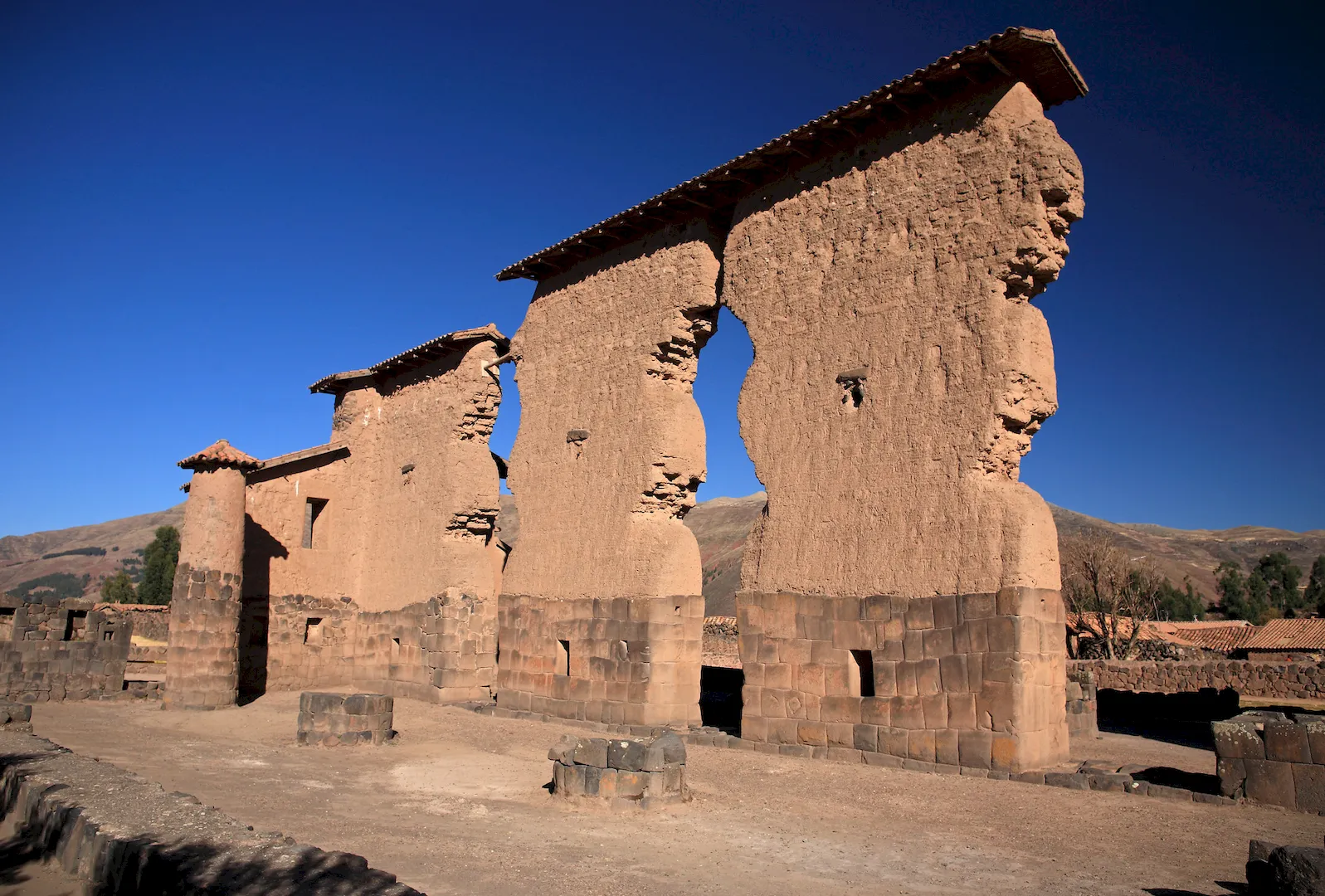Discover Raqchi - Image 3