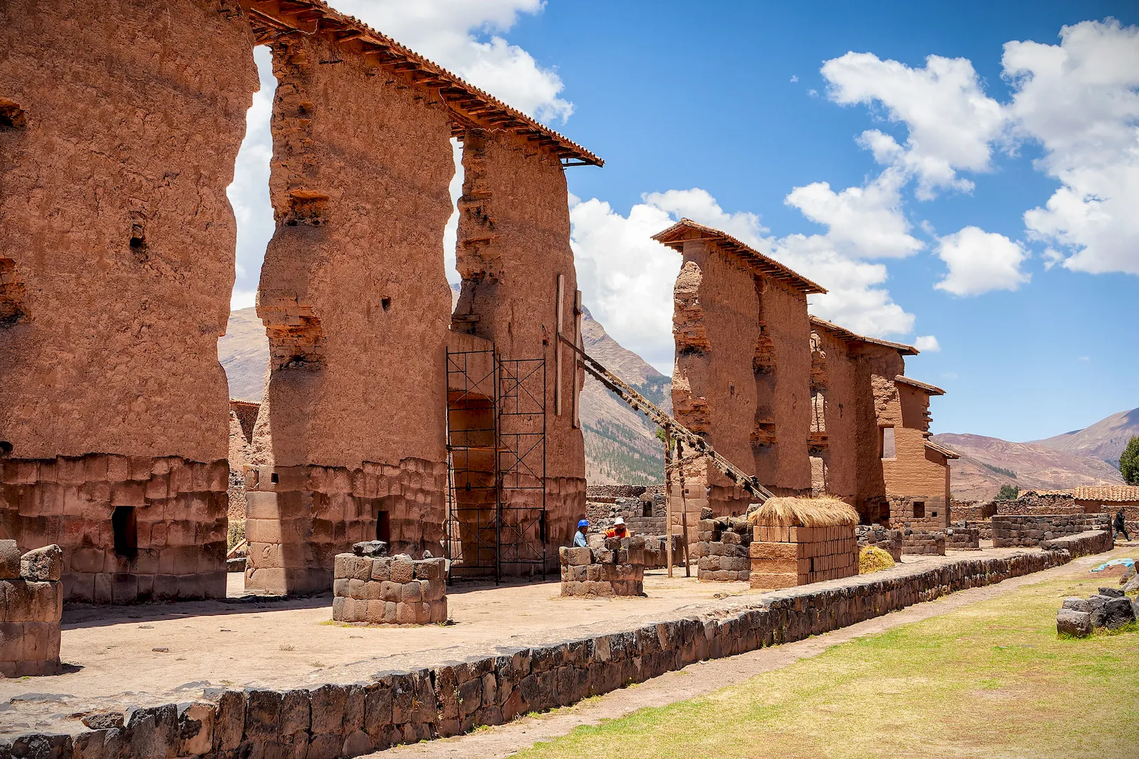 Discover Raqchi - Image 4