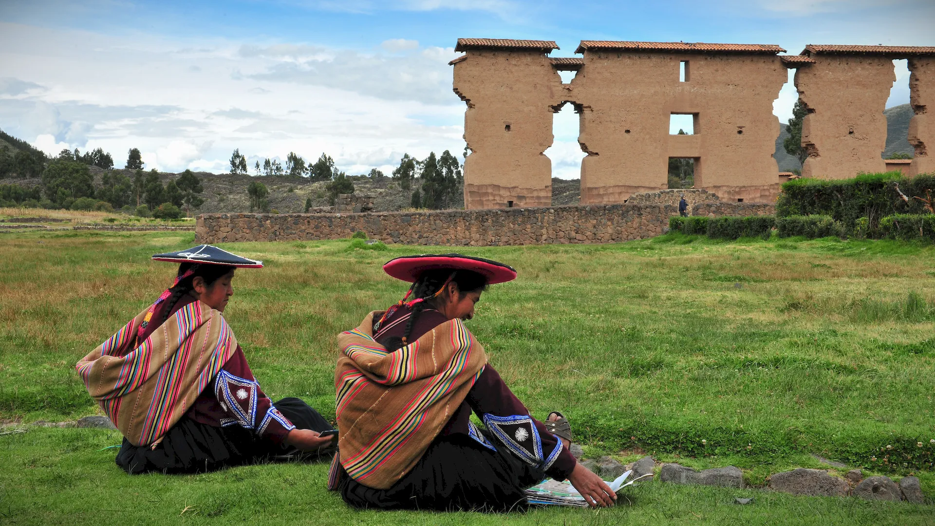 Discover Raqchi